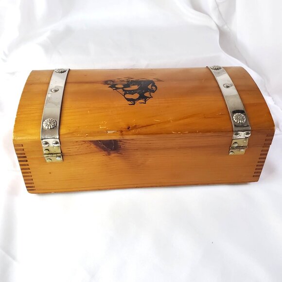 VTG Cedar Chest: Dove Tailed Wooden Box Nautical Clipper Ship Treasure Chest - Picture 13 of 16